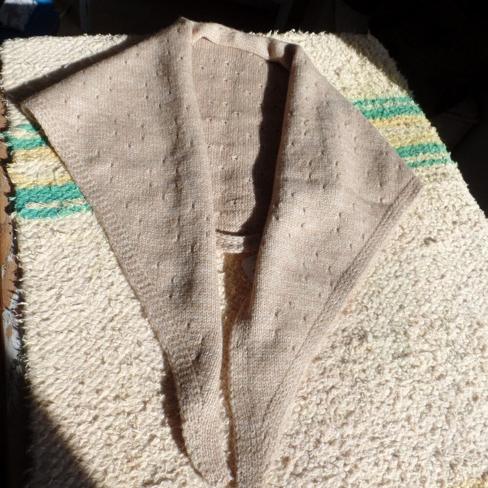 FREE PEOPLE Triangle Scarf Essential Taupe NWT - Picture 3 of 6